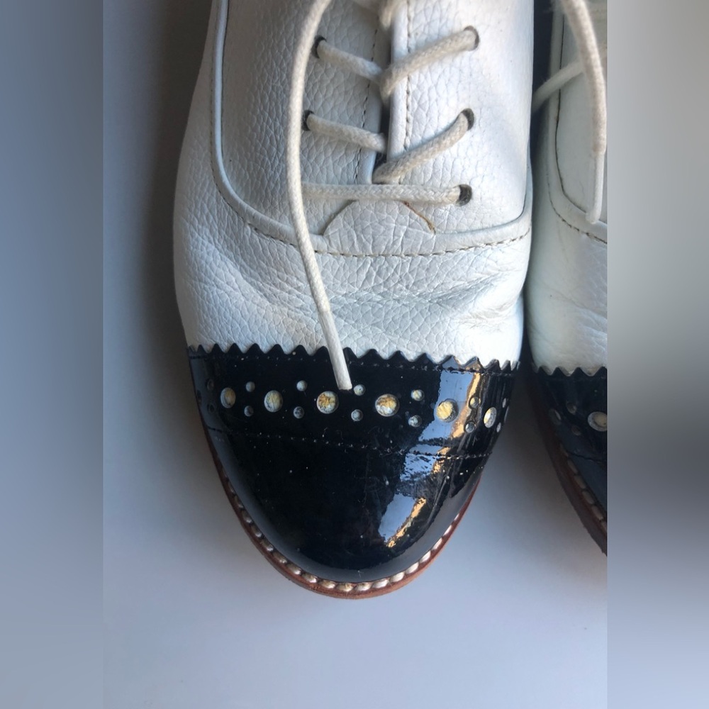 Kate Spade White & Black leather Oxfords Women's Size: 8M - Picture 6 of 14